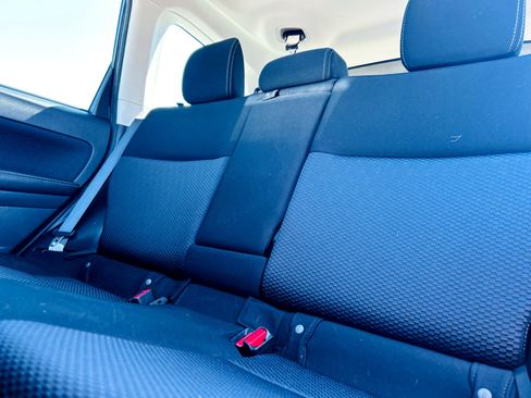 Used 2017 Subaru Forester 2.5i Premium w/ All-Weather Package image 51