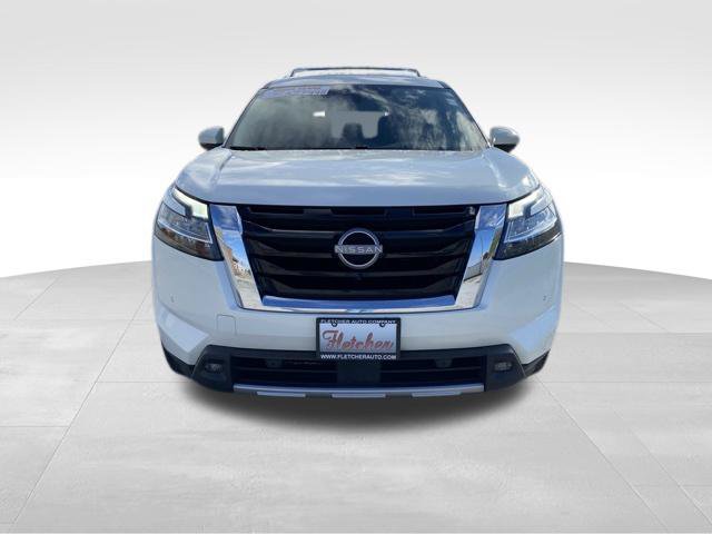 Used 2023 Nissan Pathfinder Platinum w/ Lighting Package (N93) AWD/4WD image 29