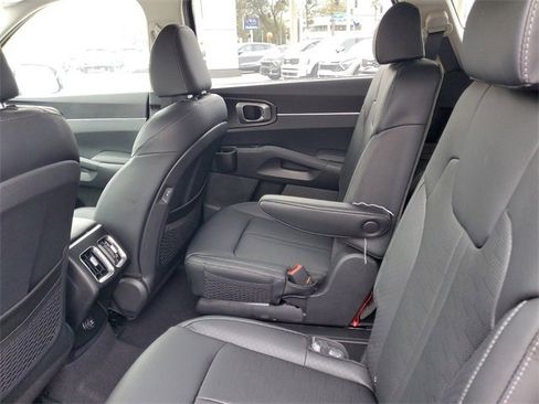 New 2025 Kia Sorento EX image 27