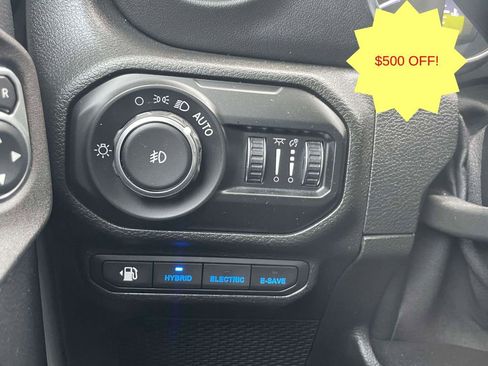 Used 2021 Jeep Wrangler Unlimited Sahara AWD/4WD image 20