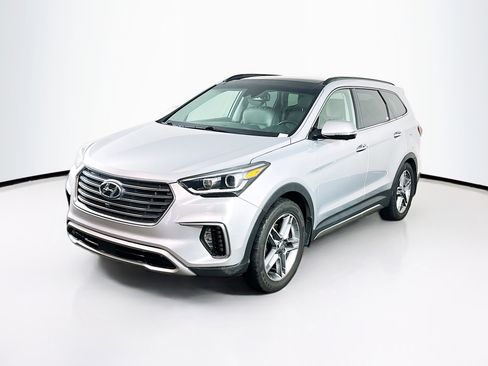 Used 2017 Hyundai Santa Fe Limited FWD image 3