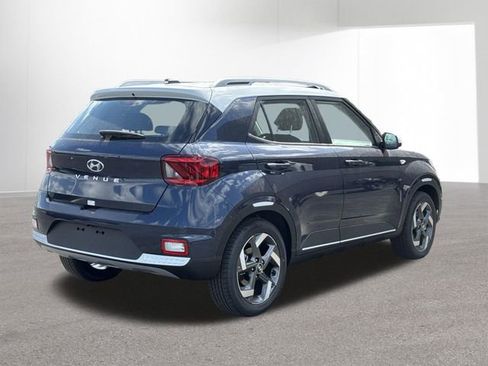 New 2026 Hyundai Venue SEL FWD image 13