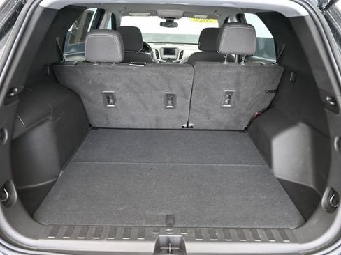 Used 2022 Chevrolet Equinox LS w/ Driver Confidence II Package FWD image 27