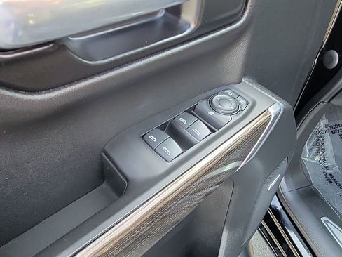 Used 2021 Chevrolet Silverado 1500 LT Trail Boss w/ Convenience Package II image 23