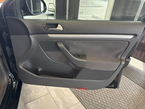 Used 2007 Volkswagen Jetta Sedan image 32