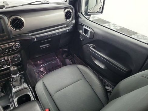 Used 2021 Jeep Wrangler Unlimited Sport AWD/4WD image 15