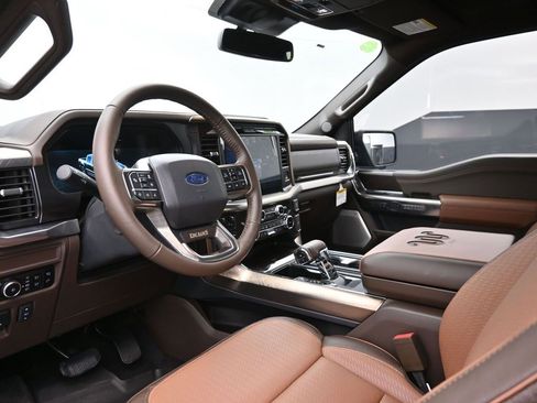 New 2025 Ford F150 King Ranch w/ FX4 Off-Road Package image 18