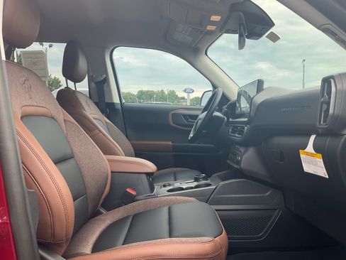 New 2026 Ford Bronco Sport Outer Banks w/ Outer Banks Tech Package+ AWD/4WD image 12