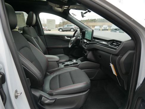 New 2026 Ford Escape ST-Line w/ Tech Pack #1 AWD/4WD image 14
