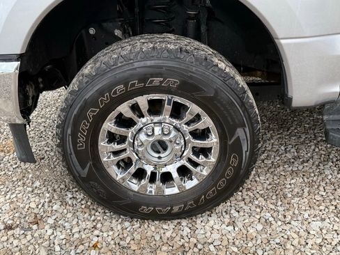 Certified 2021 Ford F250 XLT w/ XLT Premium Package image 17