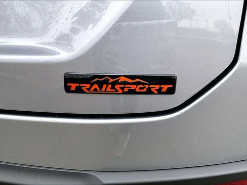 Used 2025 Honda Pilot TrailSport image 26