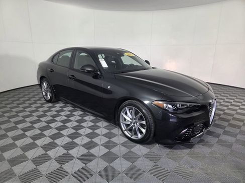 Used 2024 Alfa Romeo Giulia Ti w/ Active Assist Plus Package image 2