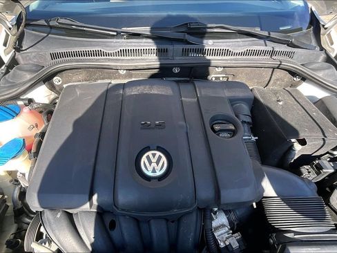 Used 2012 Volkswagen Jetta SE FWD image 27