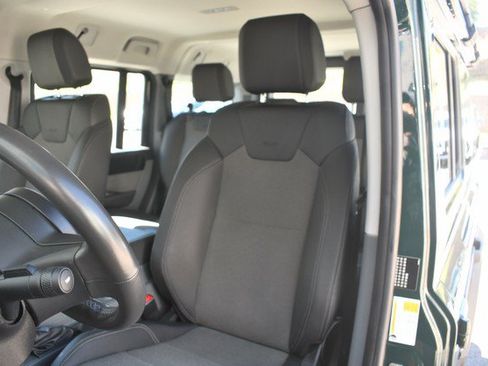 Used 2024 INEOS Grenadier Station Wagon AWD/4WD image 17
