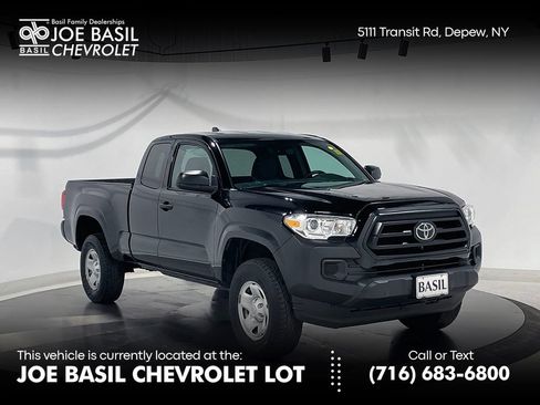 Used 2021 Toyota Tacoma SR image 1