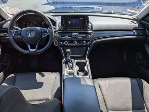 Used 2018 Honda Accord LX image 27