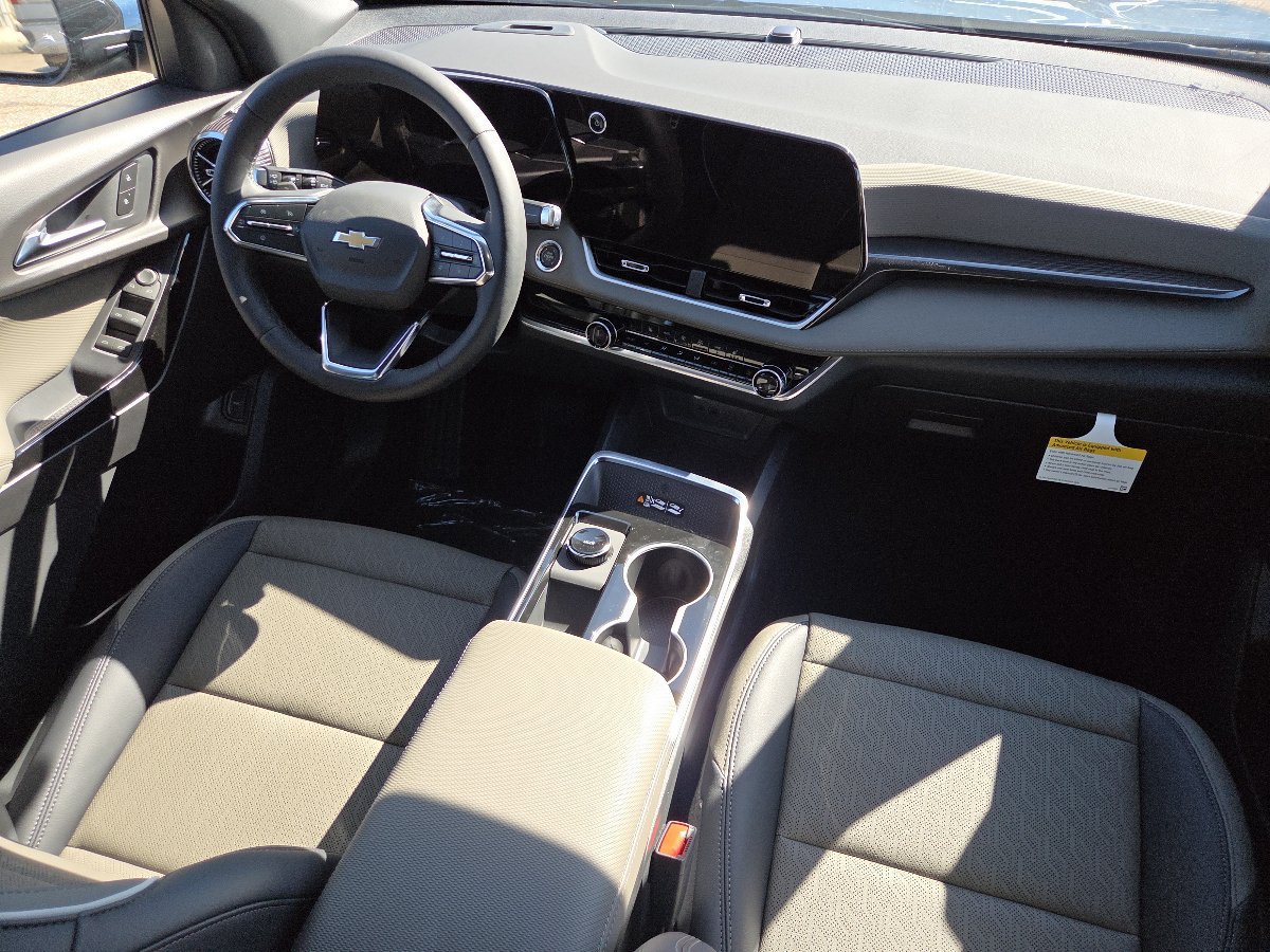 New 2027 Chevrolet Equinox LT w/ Convenience Package II FWD image 27