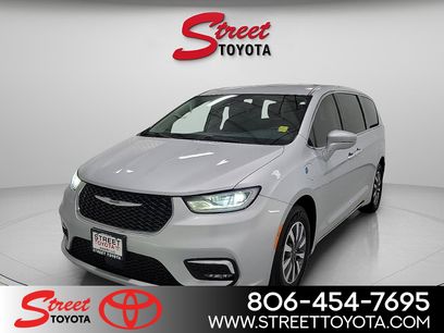 Used 2022 Chrysler Pacifica Touring-L