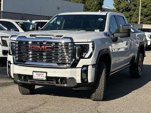New 2026 GMC Sierra 2500 Denali w/ Denali Reserve Package image 6