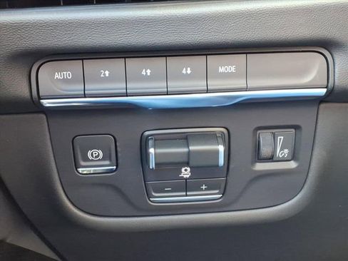 New 2026 Cadillac Escalade Luxury w/ LPO, Radiant Package image 14