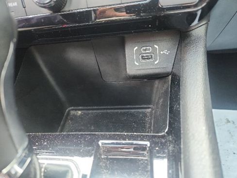 Used 2022 Jeep Compass High Altitude AWD/4WD image 36