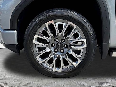 Used 2024 GMC Sierra 1500 Denali Ultimate AWD/4WD image 36