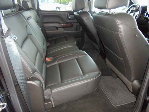 Used 2018 GMC Sierra 1500 SLT w/ SLT Premium Package image 10