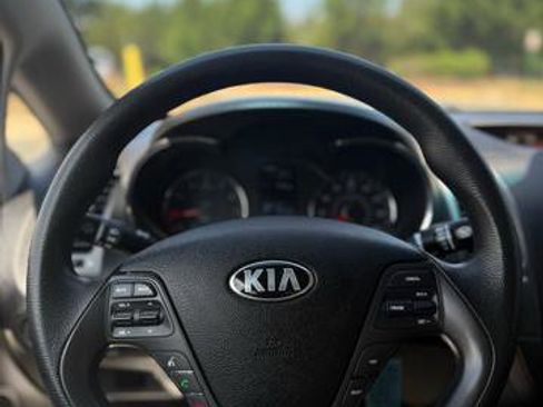 Used 2015 Kia Forte LX w/ Popular Package image 16