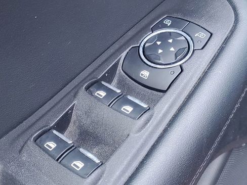 Used 2024 Ford Edge SEL image 11