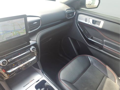 Used 2023 Ford Explorer ST-Line w/ Class IV Trailer Tow Package image 22