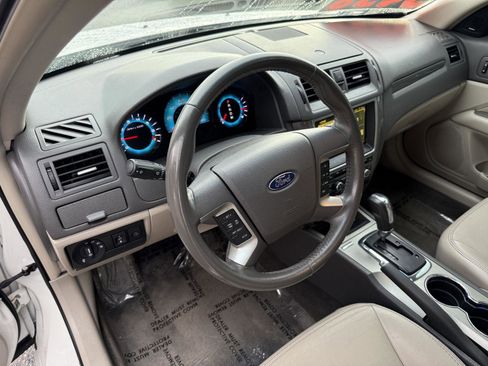 Used 2010 Ford Fusion SEL image 15