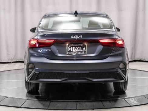 Used 2024 Kia Forte LXS w/ LXS Technology Package FWD image 3