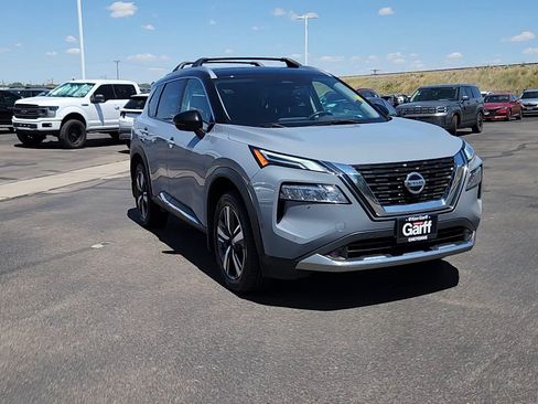 Used 2021 Nissan Rogue Platinum AWD/4WD image 4
