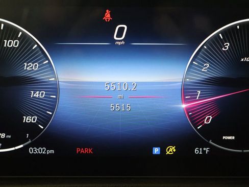 Certified 2025 Mercedes-Benz GLB 250 4MATIC image 17