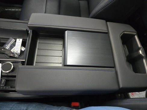 New 2026 Toyota Sequoia Platinum image 33