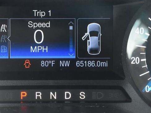 Used 2017 Ford Fusion SE FWD image 24