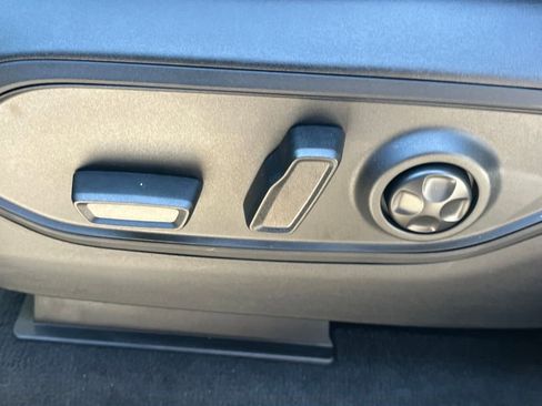 New 2025 Jeep Grand Cherokee Laredo image 10