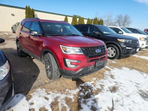 Used 2017 Ford Explorer Sport w/ Equipment Group 401A image 3