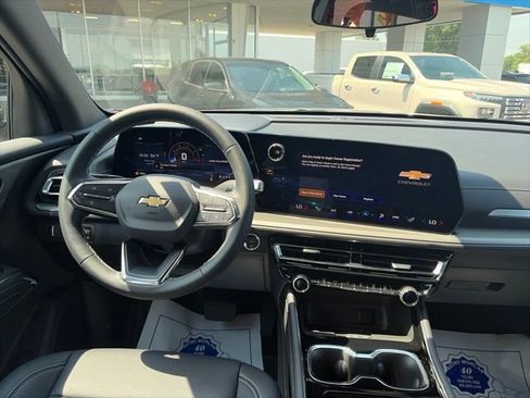 New 2026 Chevrolet Traverse LT FWD image 14