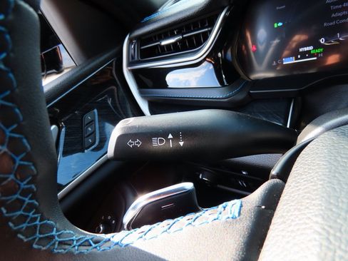 Used 2024 Jeep Grand Cherokee Trailhawk image 35