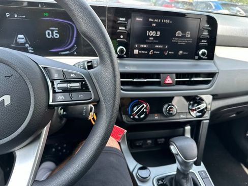 New 2026 Kia Seltos LX AWD/4WD image 40