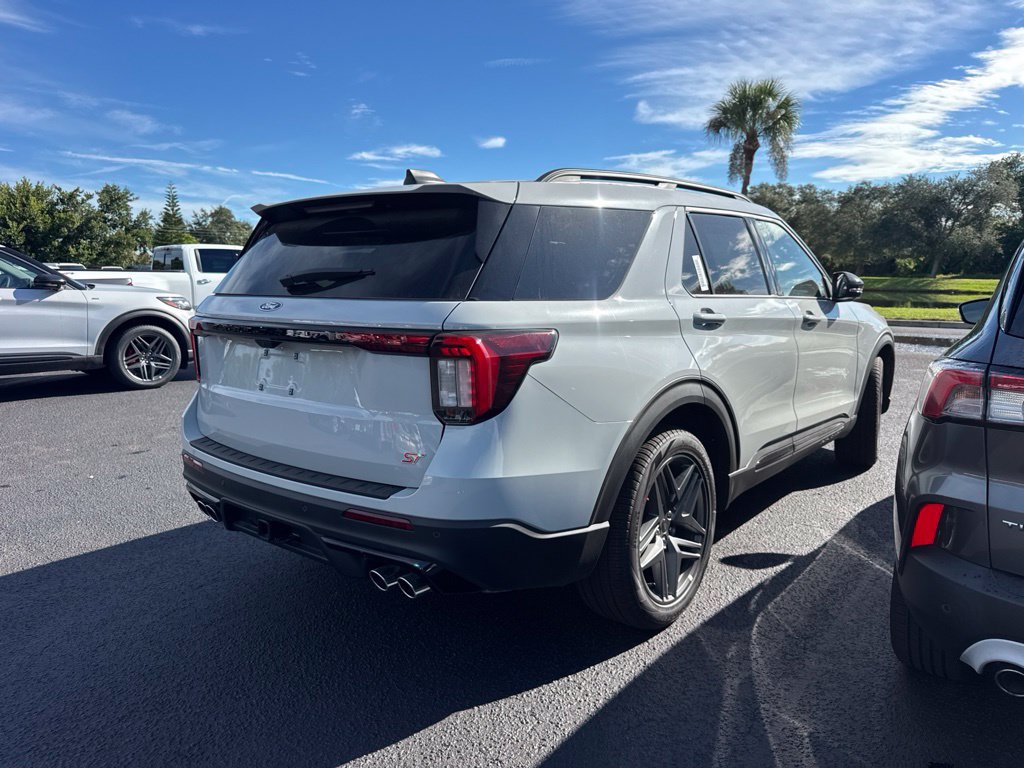New 2027 Ford Explorer ST w/ Sun And Sound Package RWD image 2