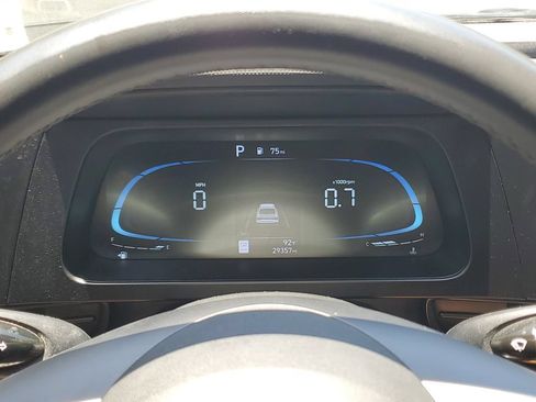 Used 2025 Hyundai Elantra Sport FWD image 23