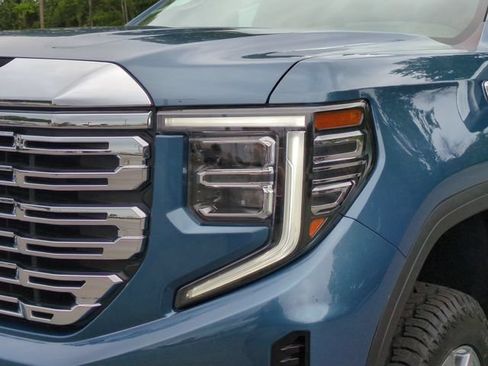Used 2024 GMC Sierra 1500 Denali AWD/4WD image 9
