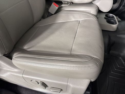 Used 2016 Ford F150 Lariat image 29