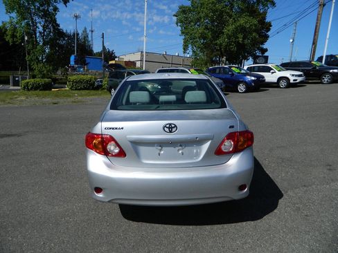 Used 2010 Toyota Corolla LE FWD image 7