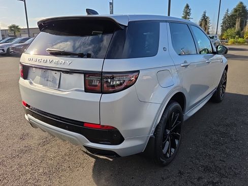 New 2025 Land Rover Discovery Sport S image 7