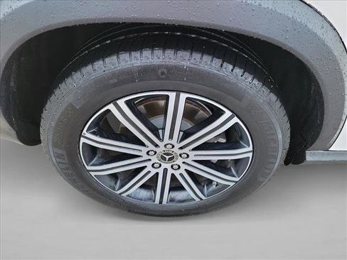 Used 2024 Mercedes-Benz GLE 450 4MATIC image 11
