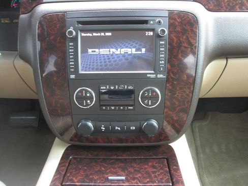 Used 2012 GMC Sierra 3500 Denali AWD/4WD image 17