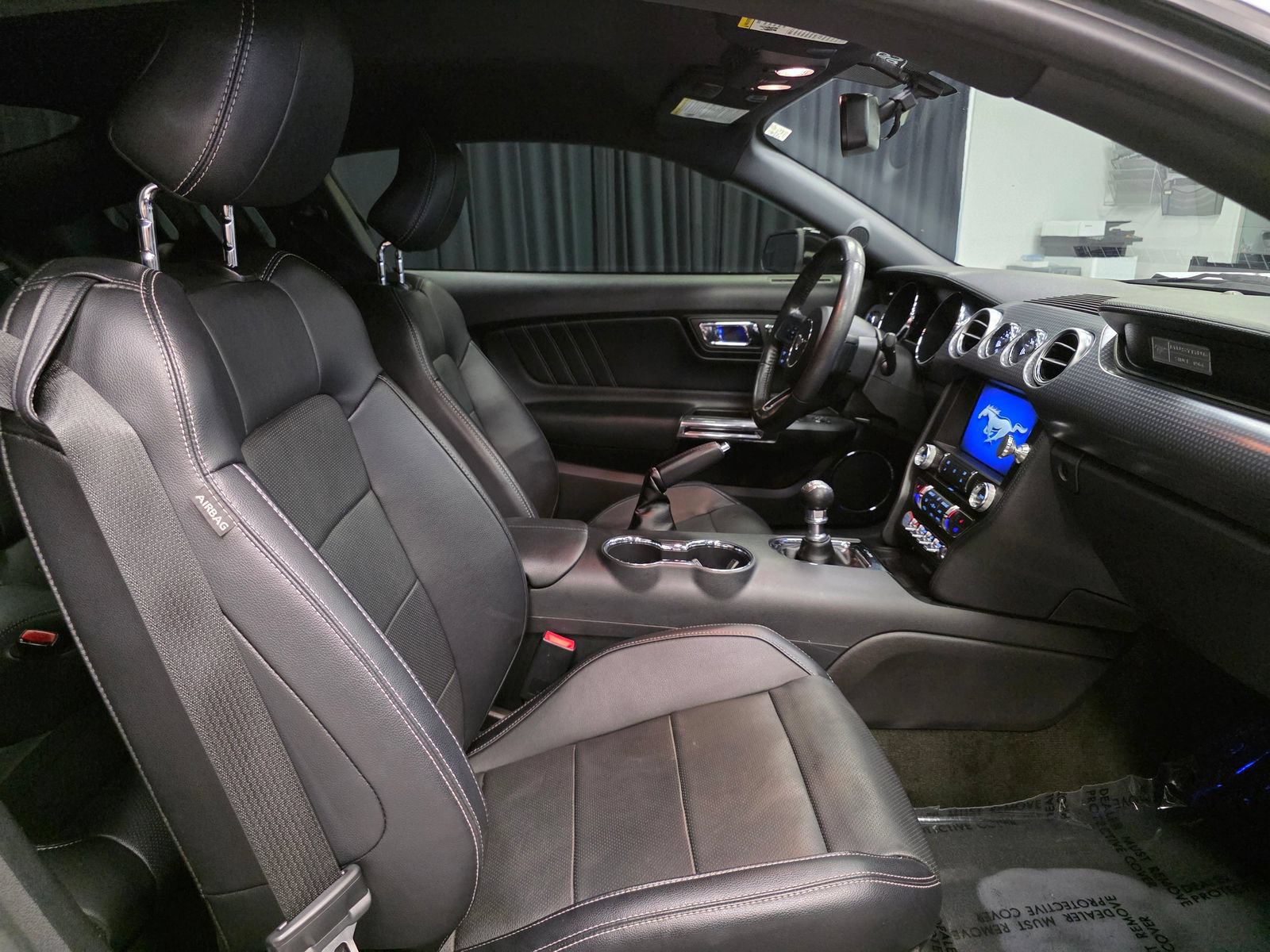 Used 2017 Ford Mustang GT Premium w/ GT Performance Package RWD image 2
